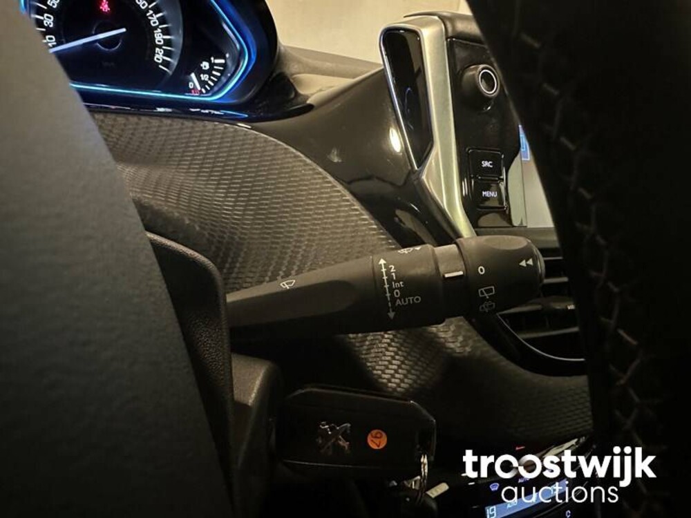 Peugeot 208 GT-line PureTech Première 110PS 2015 -Orig. NL-, GZ-044-T