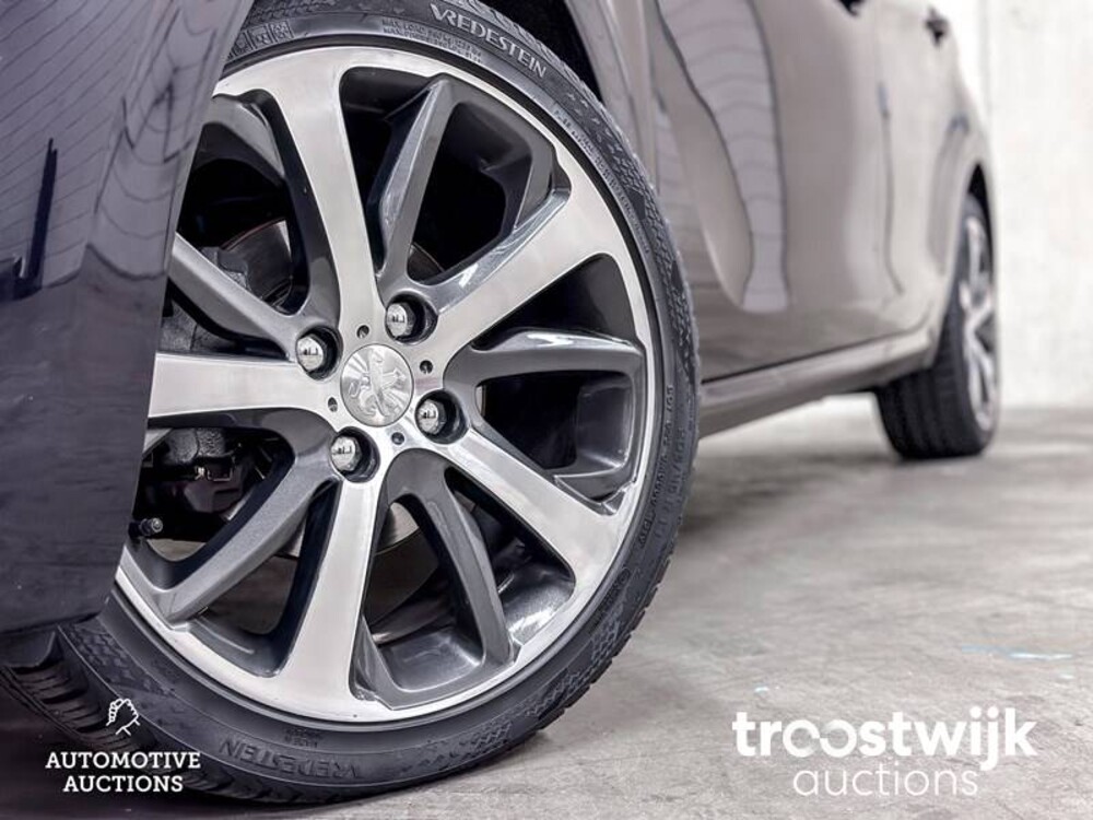 Peugeot 208 GT-line PureTech Première 110PS 2015 -Orig. NL-, GZ-044-T