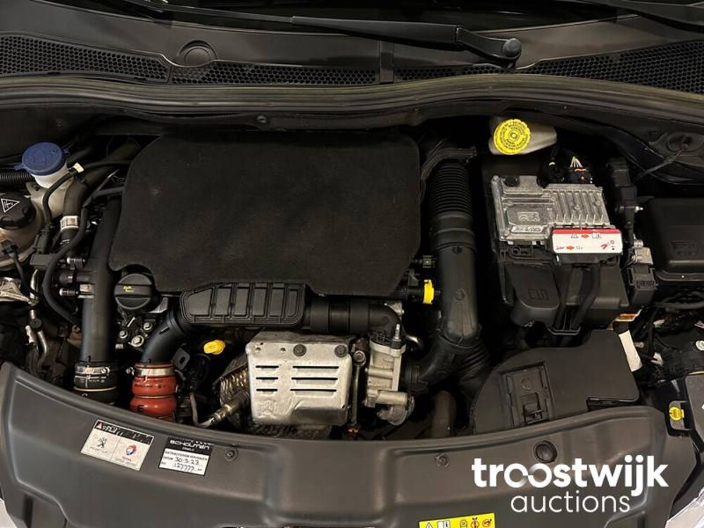 Peugeot 208 GT-line PureTech Première 110PS 2015 -Orig. NL-, GZ-044-T