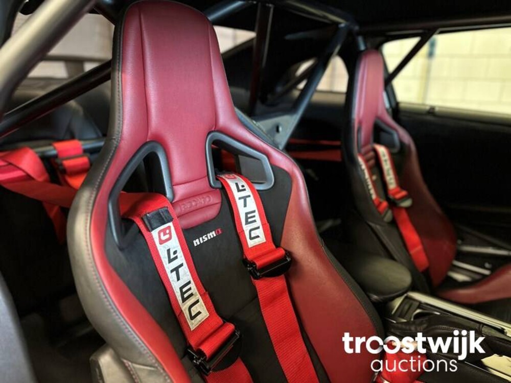 Nissan GT-R 3.8 V6 1200+pk 2009, N-933-NR