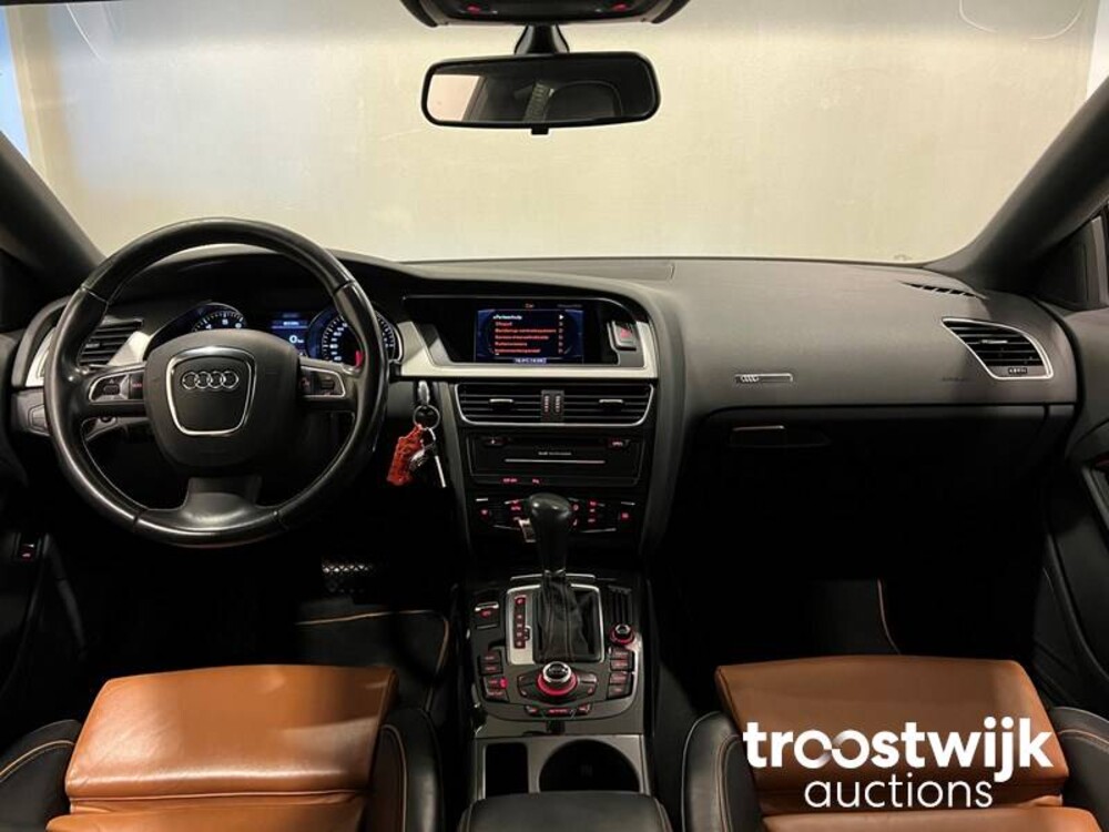 Audi A5 Coupé 2.0 TFSI Automaat 179PS 2010, 30-RJG-5