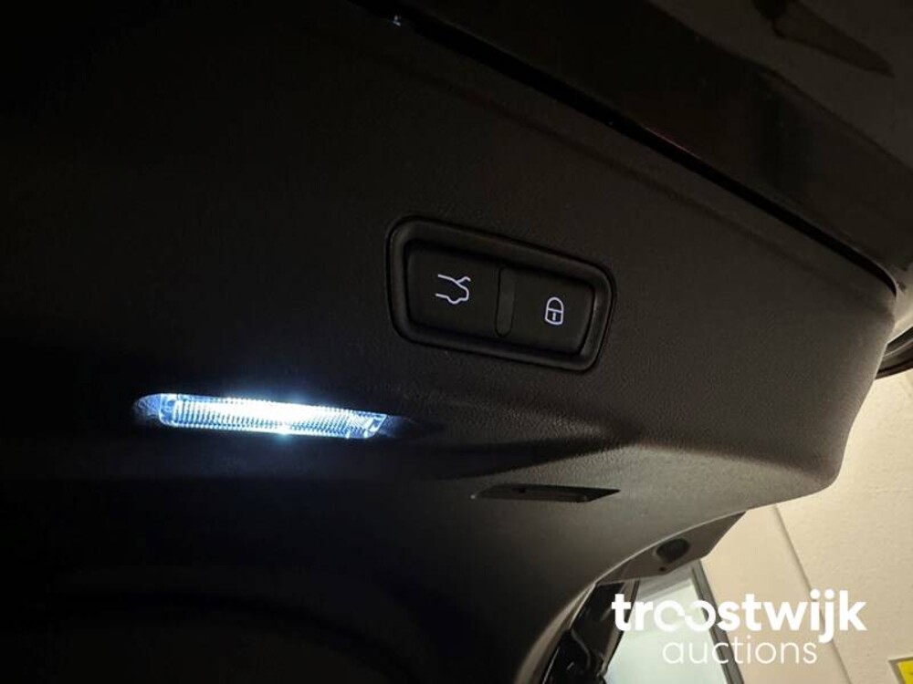 Maserati Grecale Trofeo 3.0 V6 531PS 2022 -Herstellergarantie-