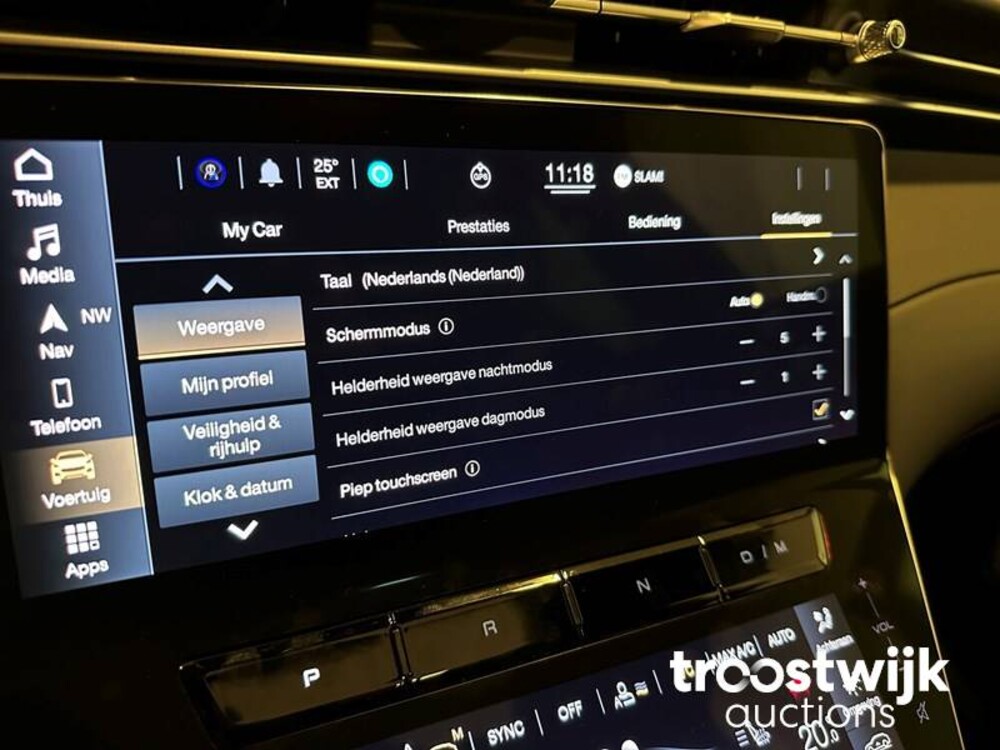 Maserati Grecale Trofeo 3.0 V6 531PS 2022 -Herstellergarantie-