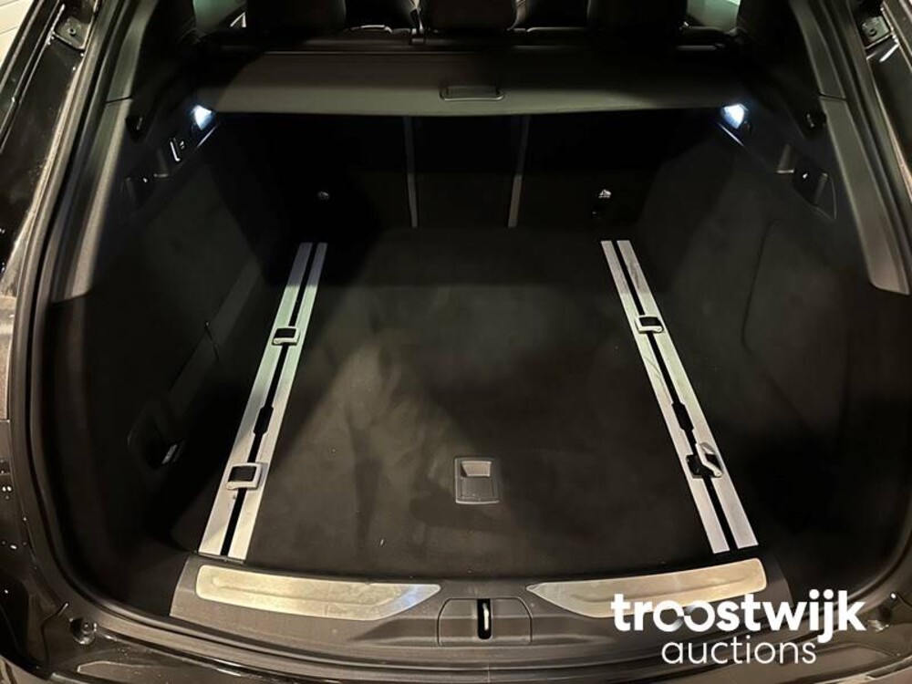 Maserati Grecale Trofeo 3.0 V6 531PS 2022 -Herstellergarantie-