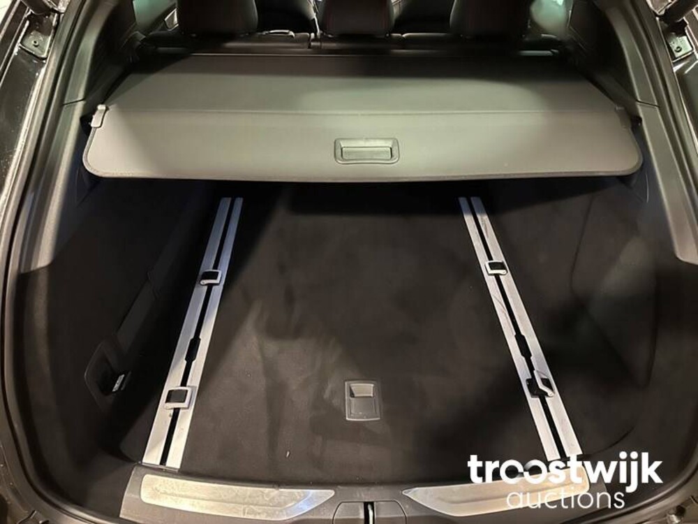 Maserati Grecale Trofeo 3.0 V6 531PS 2022 -Herstellergarantie-