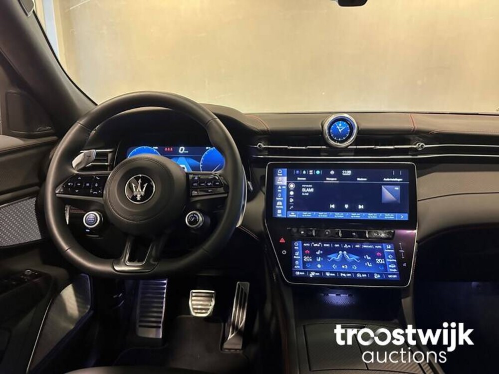 Maserati Grecale Trofeo 3.0 V6 531PS 2022 -Herstellergarantie-