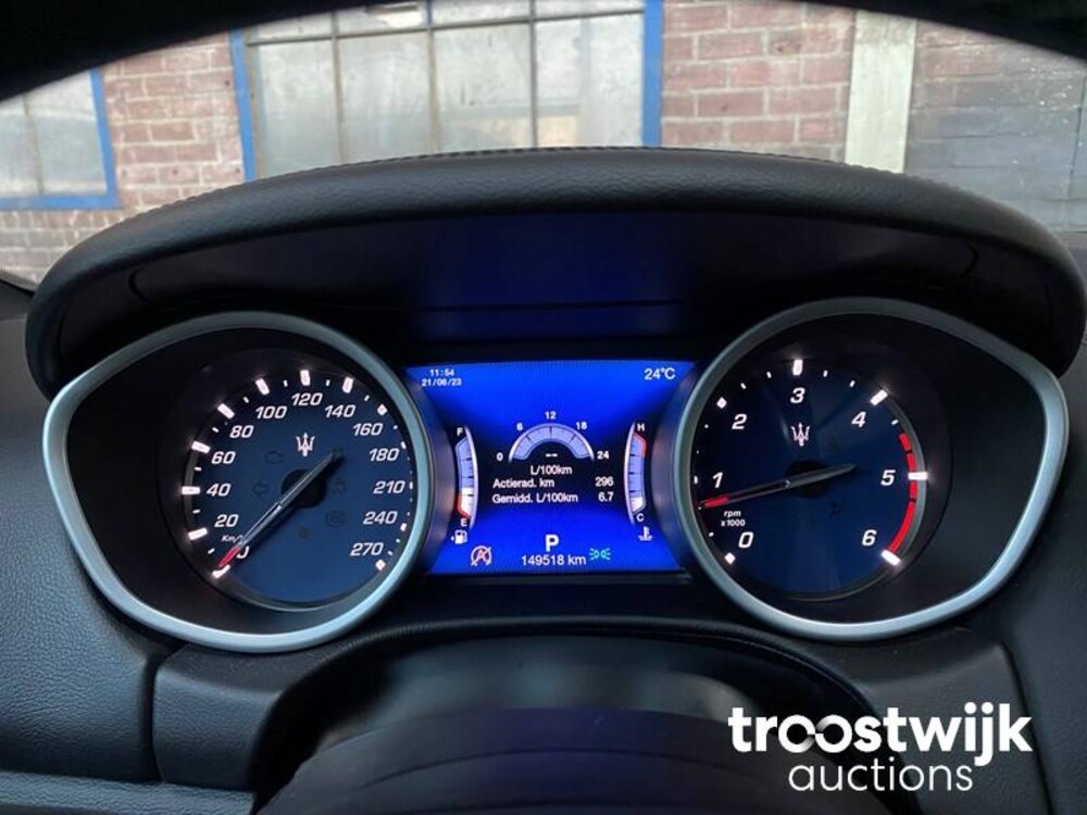 Maserati Ghibli 3.0 V6 D GranLusso 275PS 2017, S-521-NP