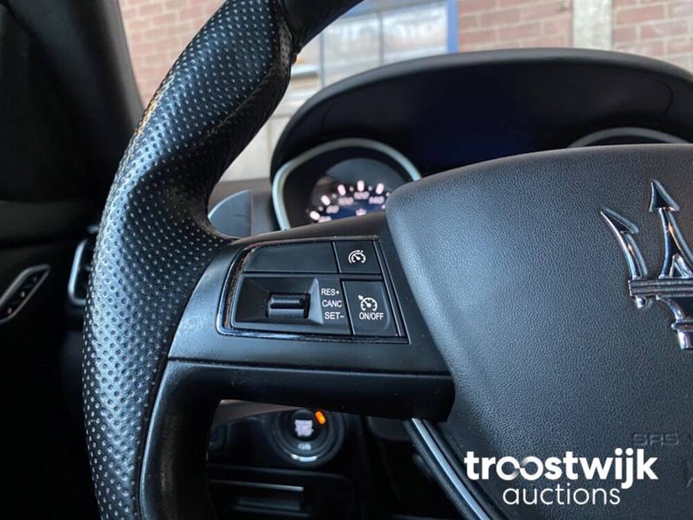 Maserati Ghibli 3.0 V6 D GranLusso 275PS 2017, S-521-NP