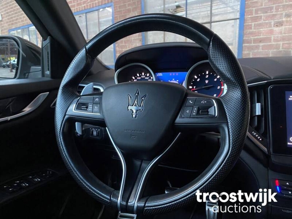 Maserati Ghibli 3.0 V6 D GranLusso 275PS 2017, S-521-NP