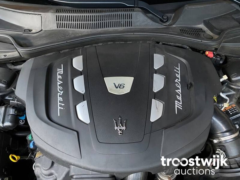 Maserati Ghibli 3.0 V6 D GranLusso 275PS 2017, S-521-NP