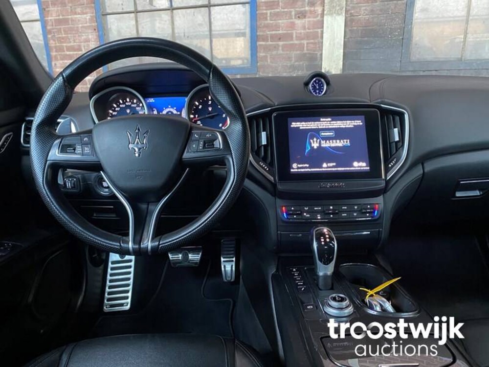 Maserati Ghibli 3.0 V6 D GranLusso 275PS 2017, S-521-NP