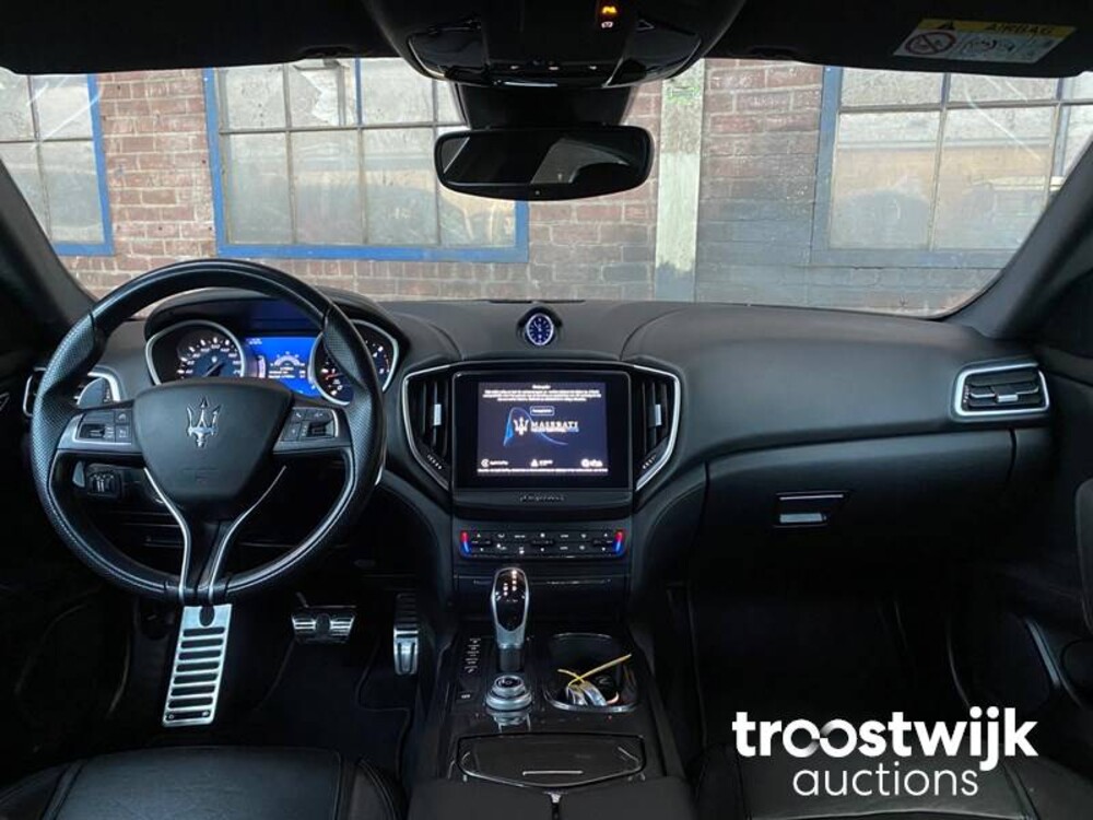 Maserati Ghibli 3.0 V6 D GranLusso 275PS 2017, S-521-NP