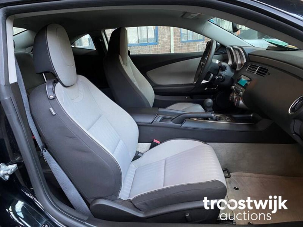 Chevrolet Camaro LS 3.6 V6 328PS 2010