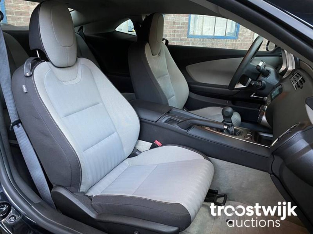 Chevrolet Camaro LS 3.6 V6 328PS 2010