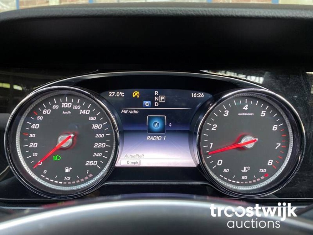 Mercedes-Benz E200 25th Anniversary Edition E-klasse Cabriolet 184PS 2017, K-100-KP