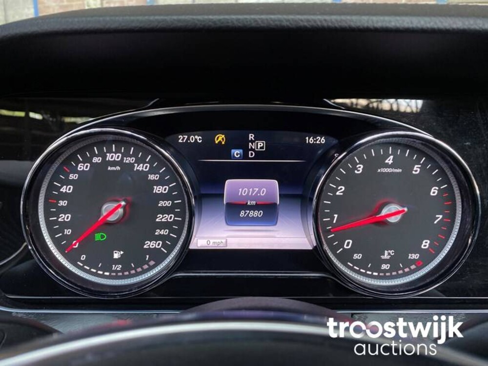 Mercedes-Benz E200 25th Anniversary Edition E-klasse Cabriolet 184PS 2017, K-100-KP