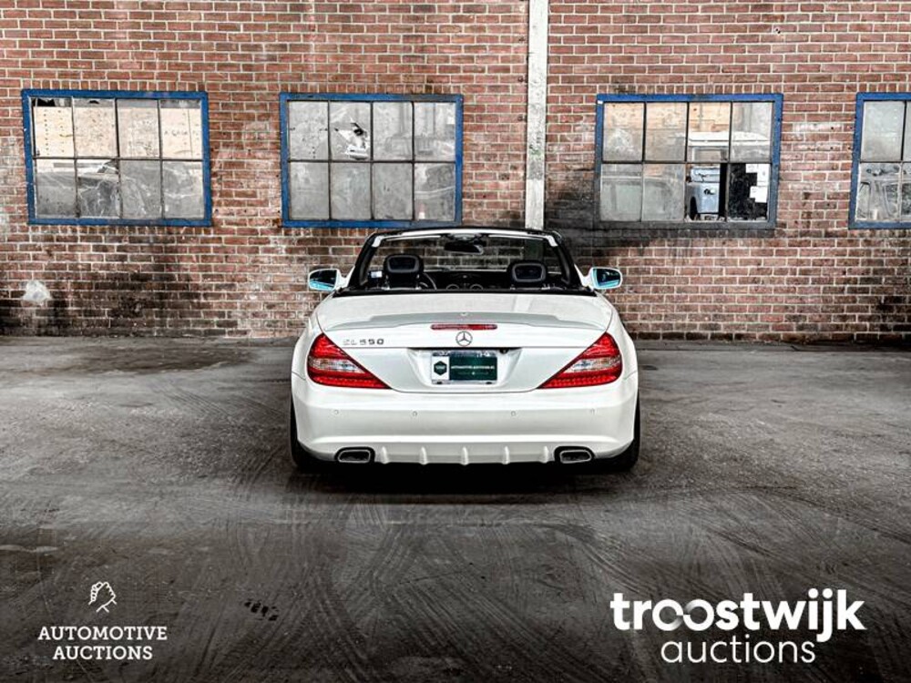 Mercedes-Benz SL500 5.5 V8 SL-Klasse 388PS 2010