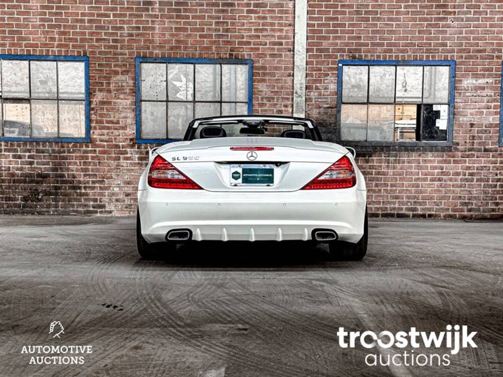 Mercedes-Benz SL500 5.5 V8 SL-Klasse 388PS 2010