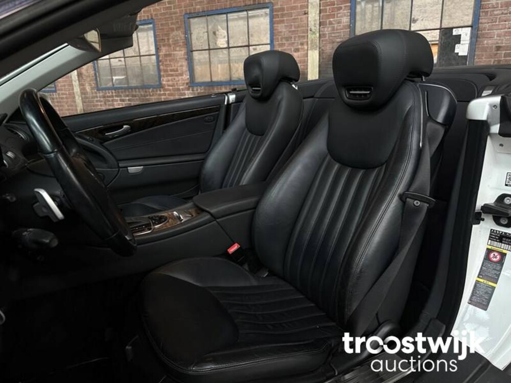 Mercedes-Benz SL500 5.5 V8 SL-Klasse 388PS 2010