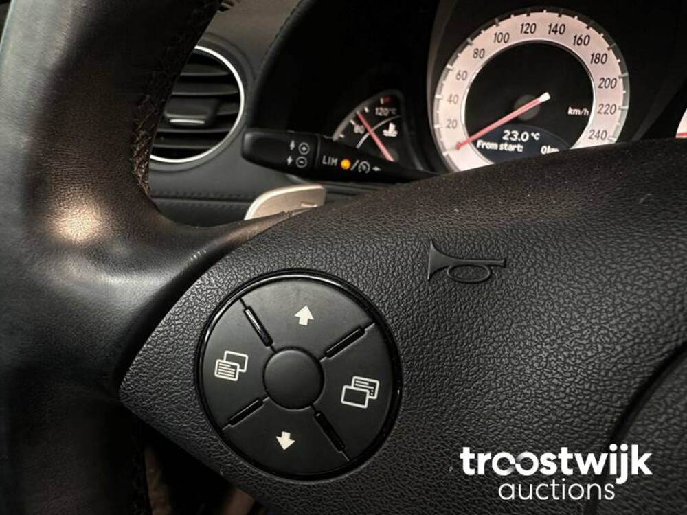 Mercedes-Benz SL500 5.5 V8 SL-Klasse 388PS 2010