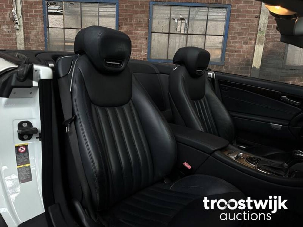 Mercedes-Benz SL500 5.5 V8 SL-Klasse 388PS 2010