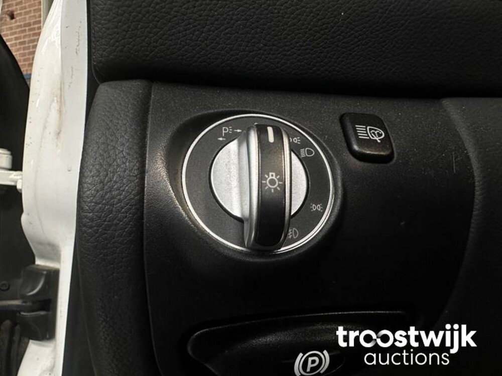 Mercedes-Benz SL500 5.5 V8 SL-Klasse 388PS 2010