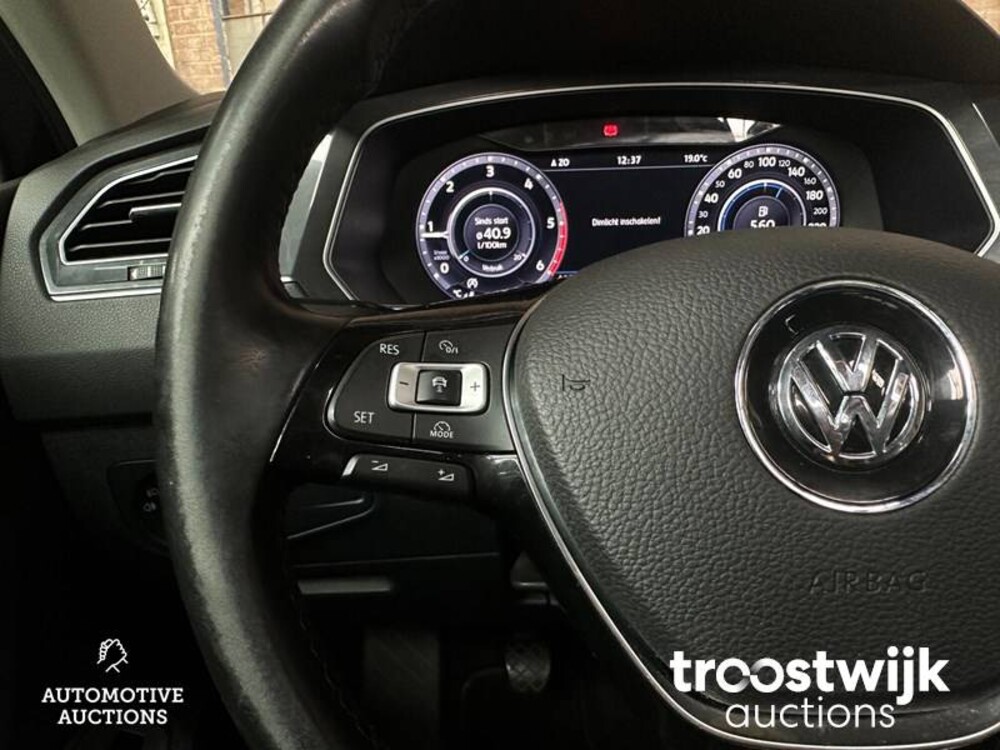 Volkswagen Tiguan 2.0 TDI Connected 190PS 2016, NF-933-L