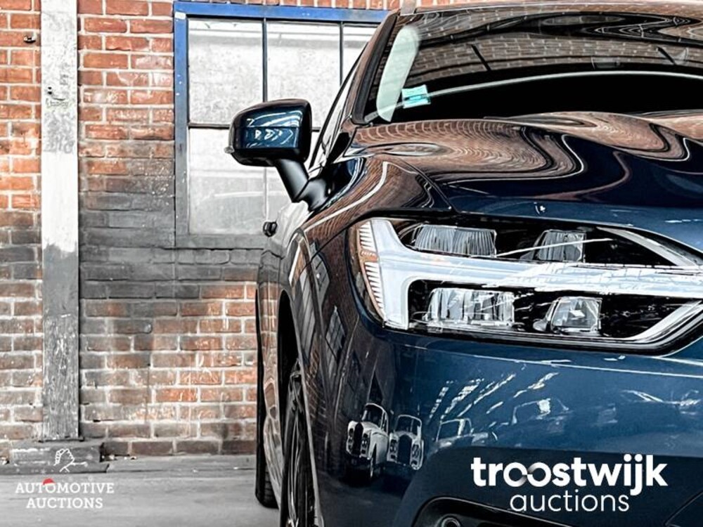 Volvo XC60 2.0 T8 TE AWD Mom. RECHARGE 303 PS 2020, R-973-BX