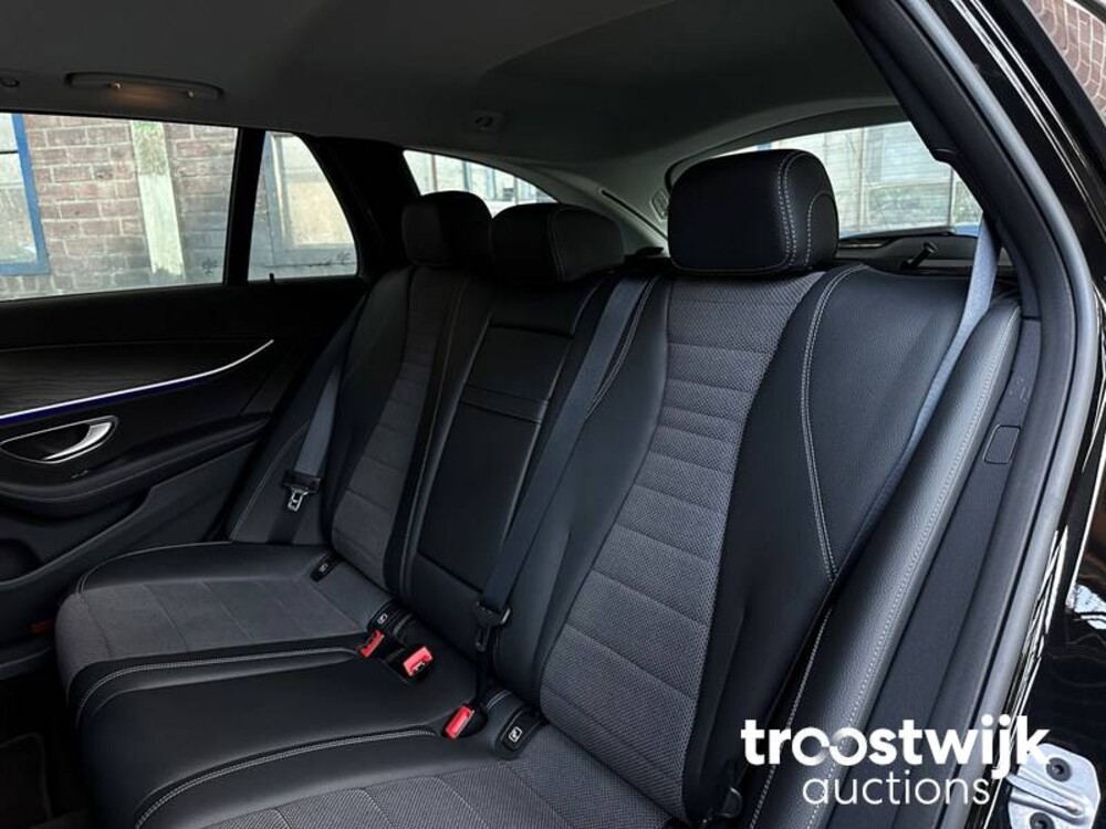 Mercedes-Benz E300e Estate Exclusive E-Klasse 211 PS 2021