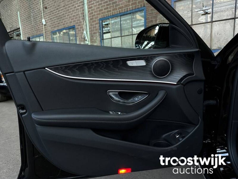 Mercedes-Benz E300e Estate Exclusive E-Klasse 211 PS 2021