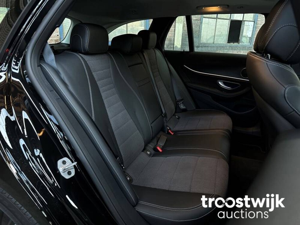 Mercedes-Benz E300e Estate Exclusive E-Klasse 211 PS 2021