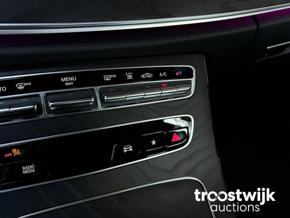 Mercedes-Benz E300e Estate Exclusive E-Klasse 211 PS 2021