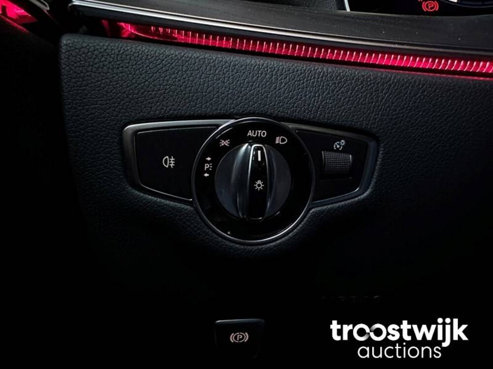 Mercedes-Benz E300e Estate Exclusive E-Klasse 211 PS 2021