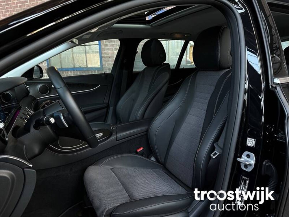 Mercedes-Benz E300e Estate Exclusive E-Klasse 211 PS 2021
