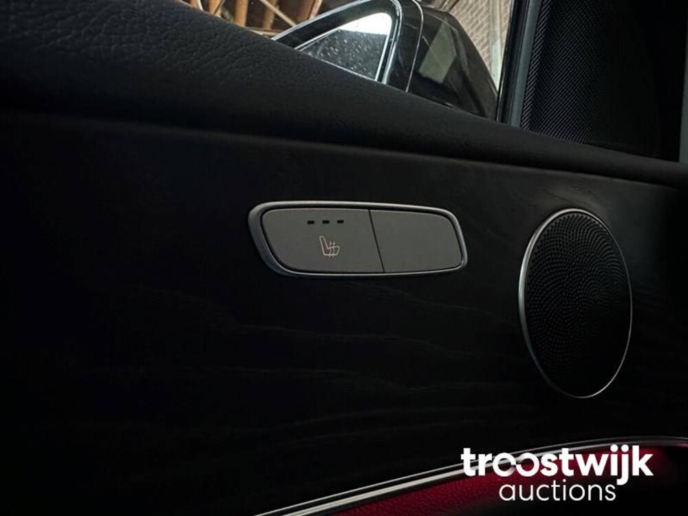 Mercedes-Benz E300e Estate Exclusive E-Klasse 211 PS 2021