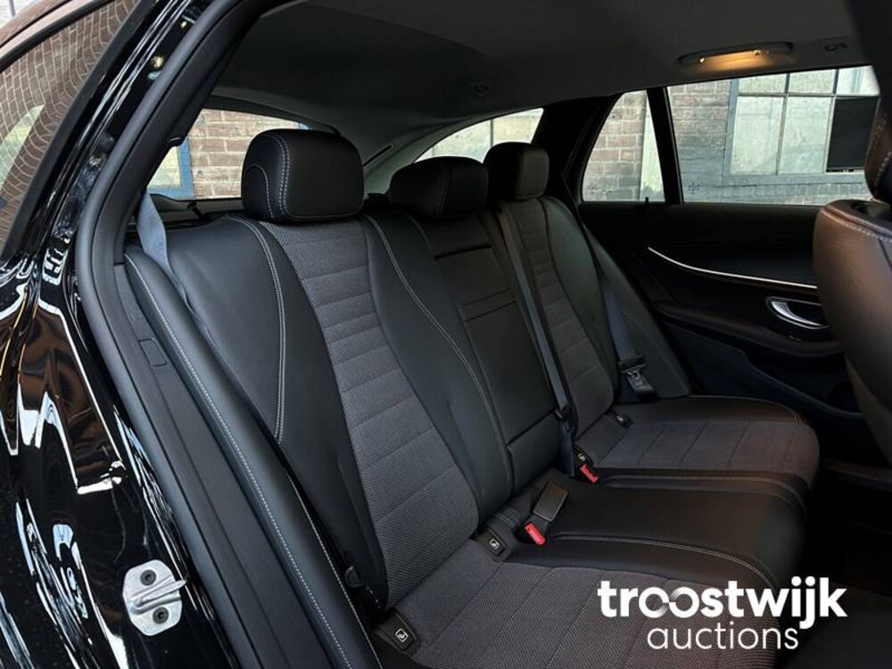 Mercedes-Benz E300e Estate Exclusive E-Klasse 211 PS 2021