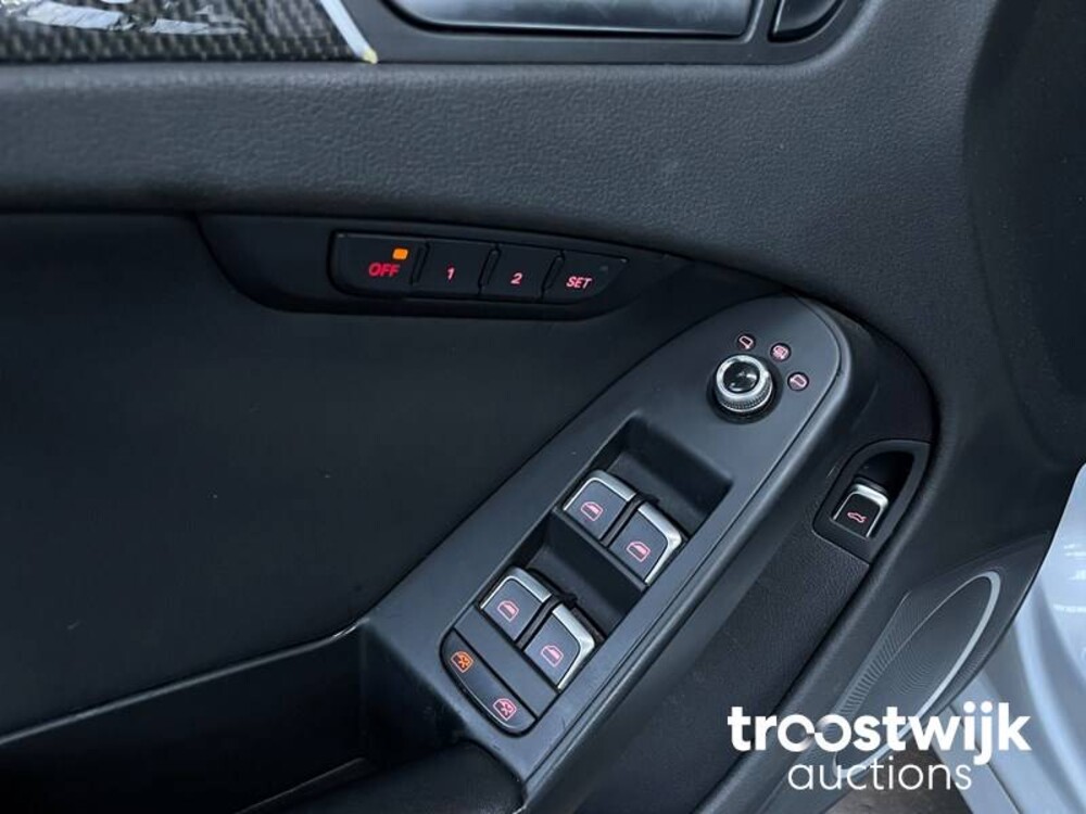 Audi S4 Turbocharged V6 Premium Plus  340PS 2012