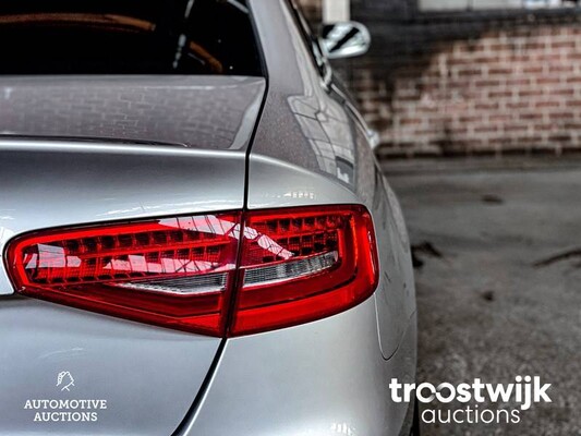 Audi S4 Turbocharged V6 Premium Plus  340pk 2012