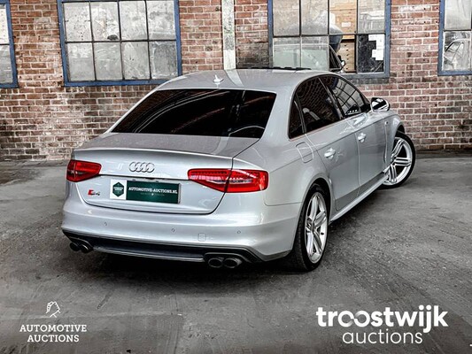 Audi S4 Turbocharged V6 Premium Plus  340pk 2012