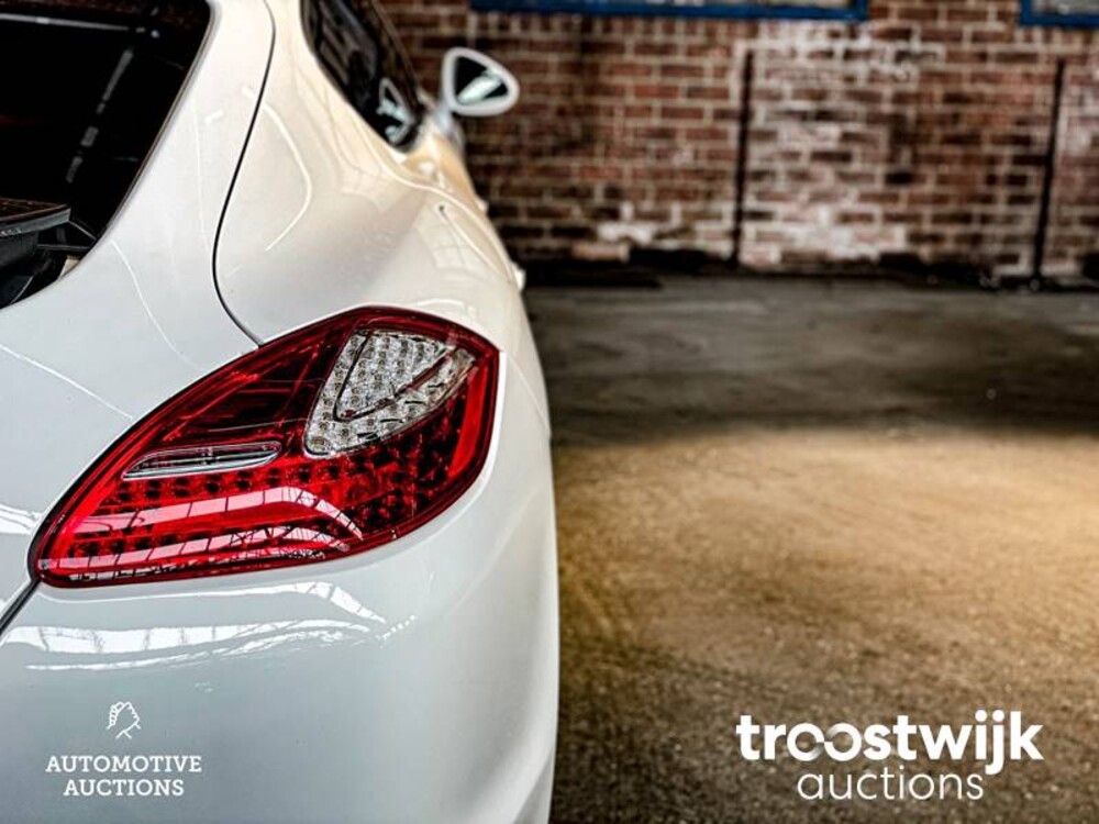 Porsche Panamera S 4.8 V8 400PS 2010