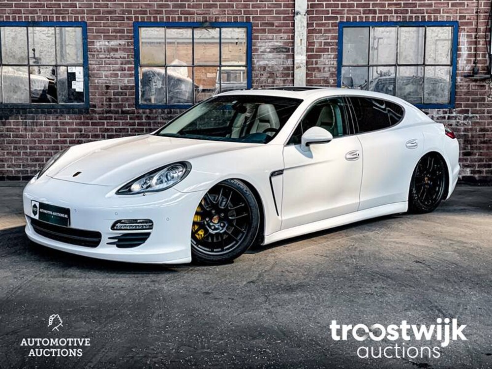 Porsche Panamera S 4.8 V8 400PS 2010