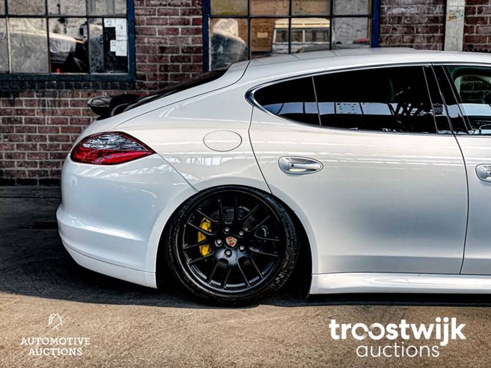 Porsche Panamera S 4.8 V8 400PS 2010