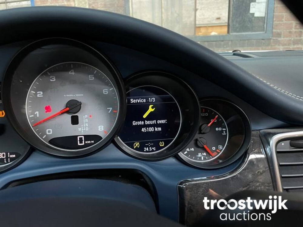 Porsche Panamera S 4.8 V8 400PS 2010