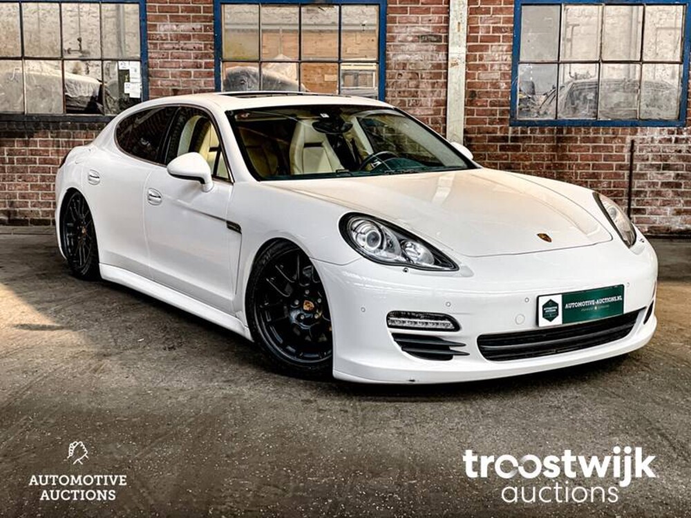Porsche Panamera S 4.8 V8 400PS 2010