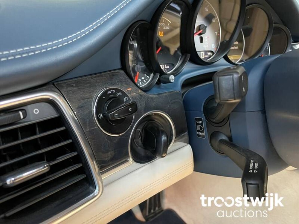 Porsche Panamera S 4.8 V8 400PS 2010