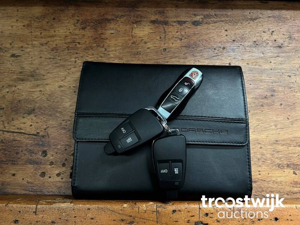 Porsche Cayenne 3.0 V6 240PS 2010