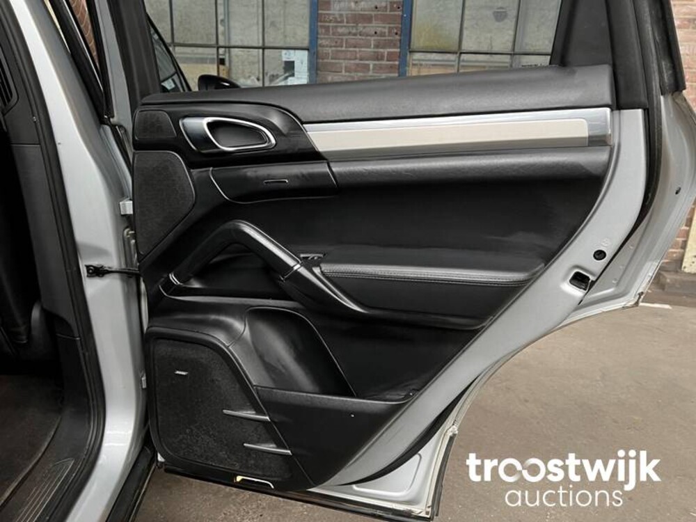 Porsche Cayenne 3.0 V6 240PS 2010