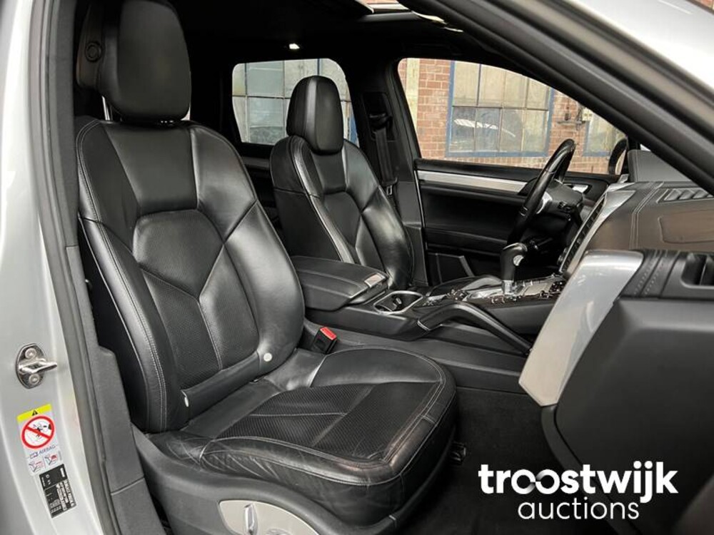 Porsche Cayenne 3.0 V6 240PS 2010