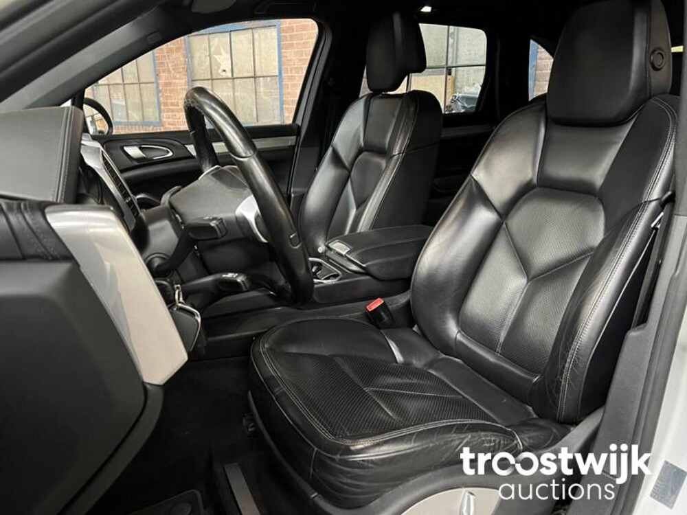 Porsche Cayenne 3.0 V6 240PS 2010