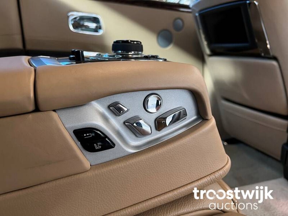Rolls-Royce Ghost EWB 6.6 V12 (Verlängerter Radstand) 571PS 2011